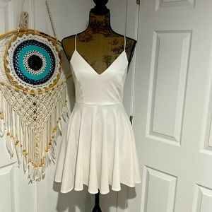 Windsor size small stretchy white sparkly fabric